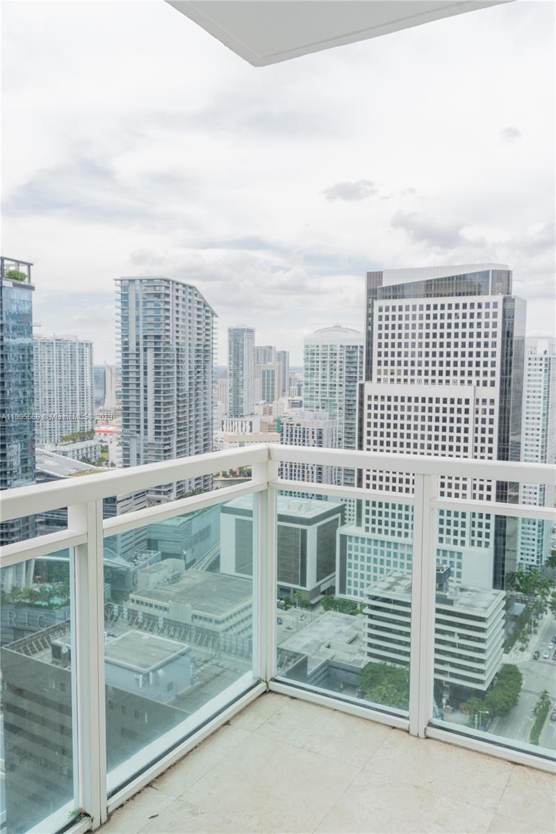 Very cozy and spacious unit now available in the heart of Brickell. Beautiful city view with many windows making the unit bright. Stainless steel kitchen appliances as well as an open concept with marble counter top. 
Metro mover right down the street. Brickell City Center is only one block away and so many restaurants nearby. Unit will be fully furnished, and has a walk in closet. Many amenities available inside the building as well as a pool.
Don't let your opportunity to live in Brickell go by. 
Please contact Robert Menendez for showing instructions.
(305)951-2341