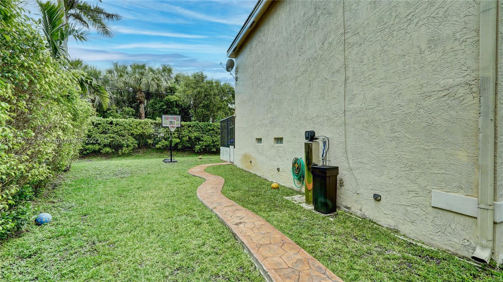 Listing Photo 29