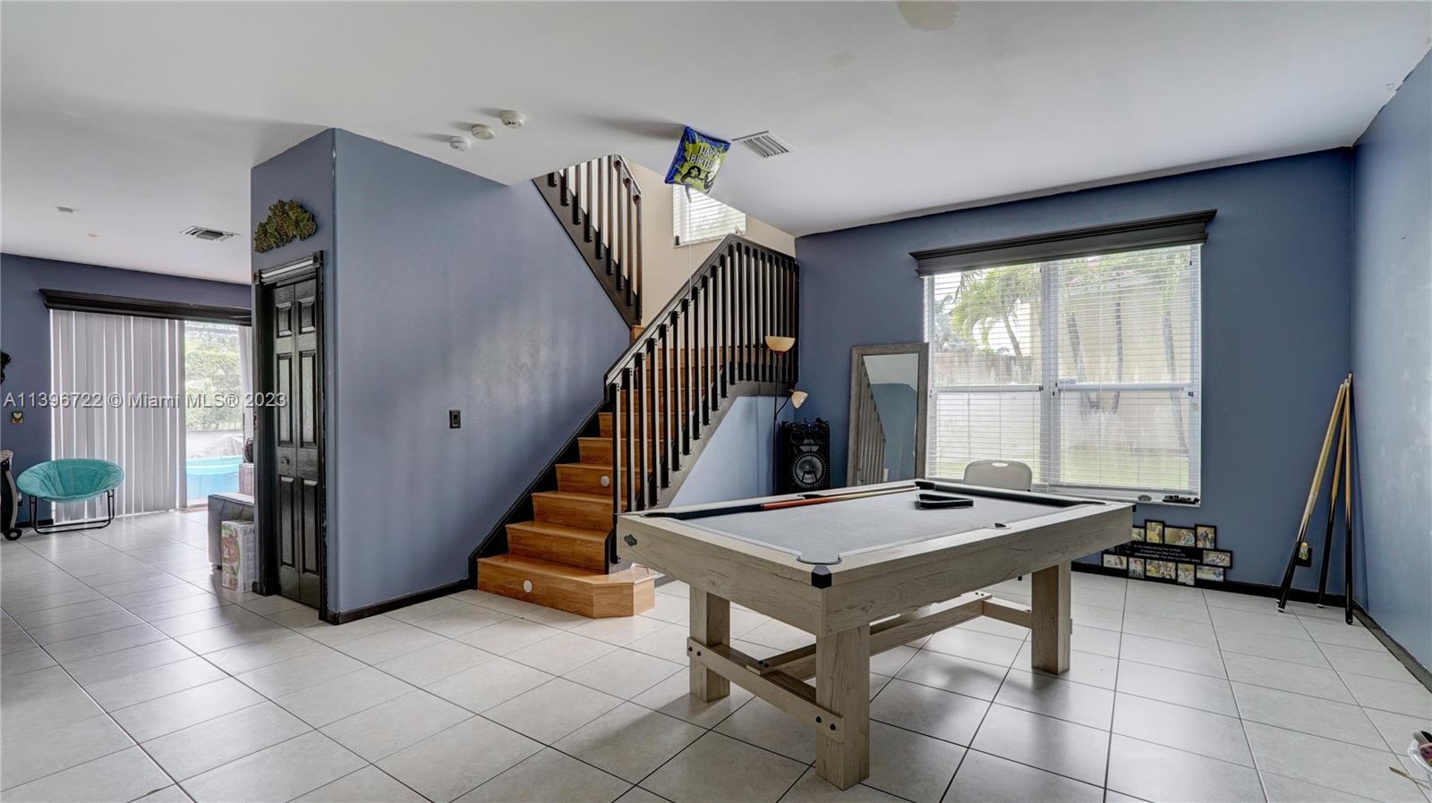 Listing Photo 8