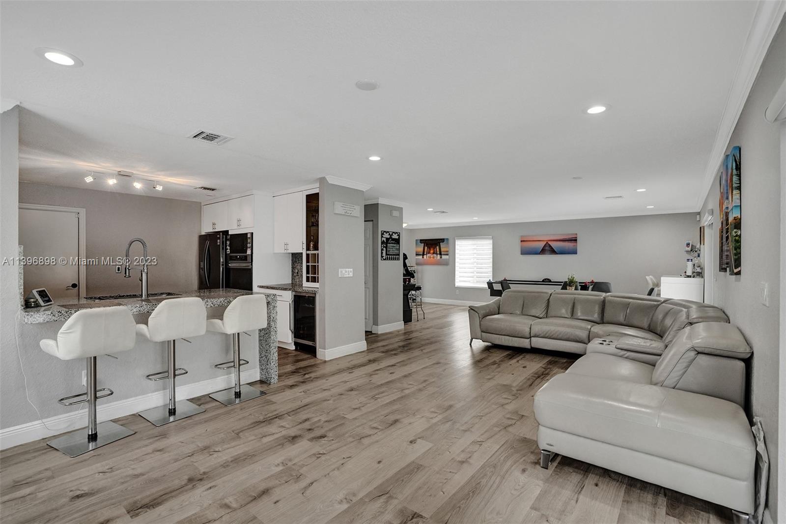 Listing Photo 18