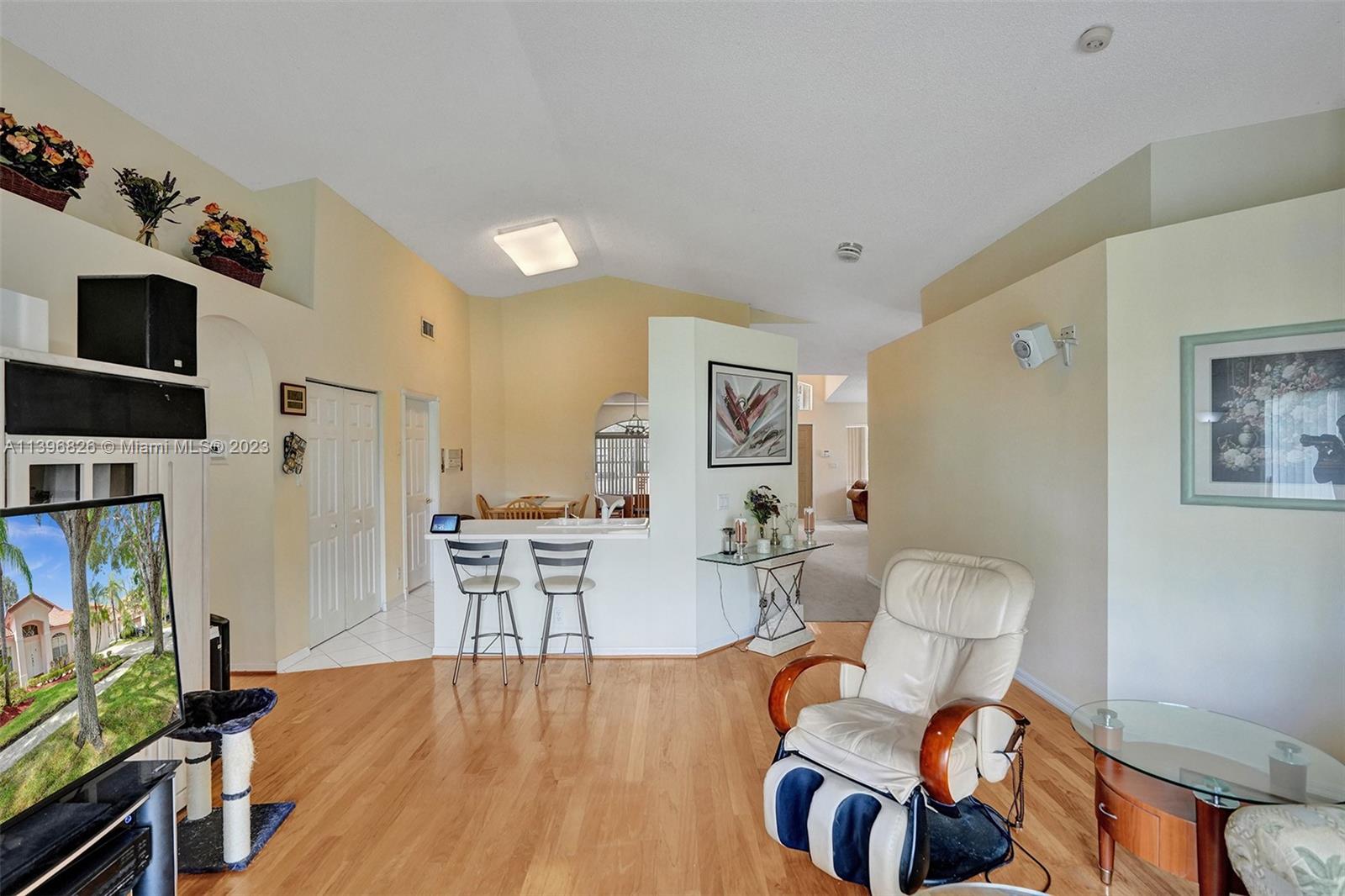 Listing Photo 32