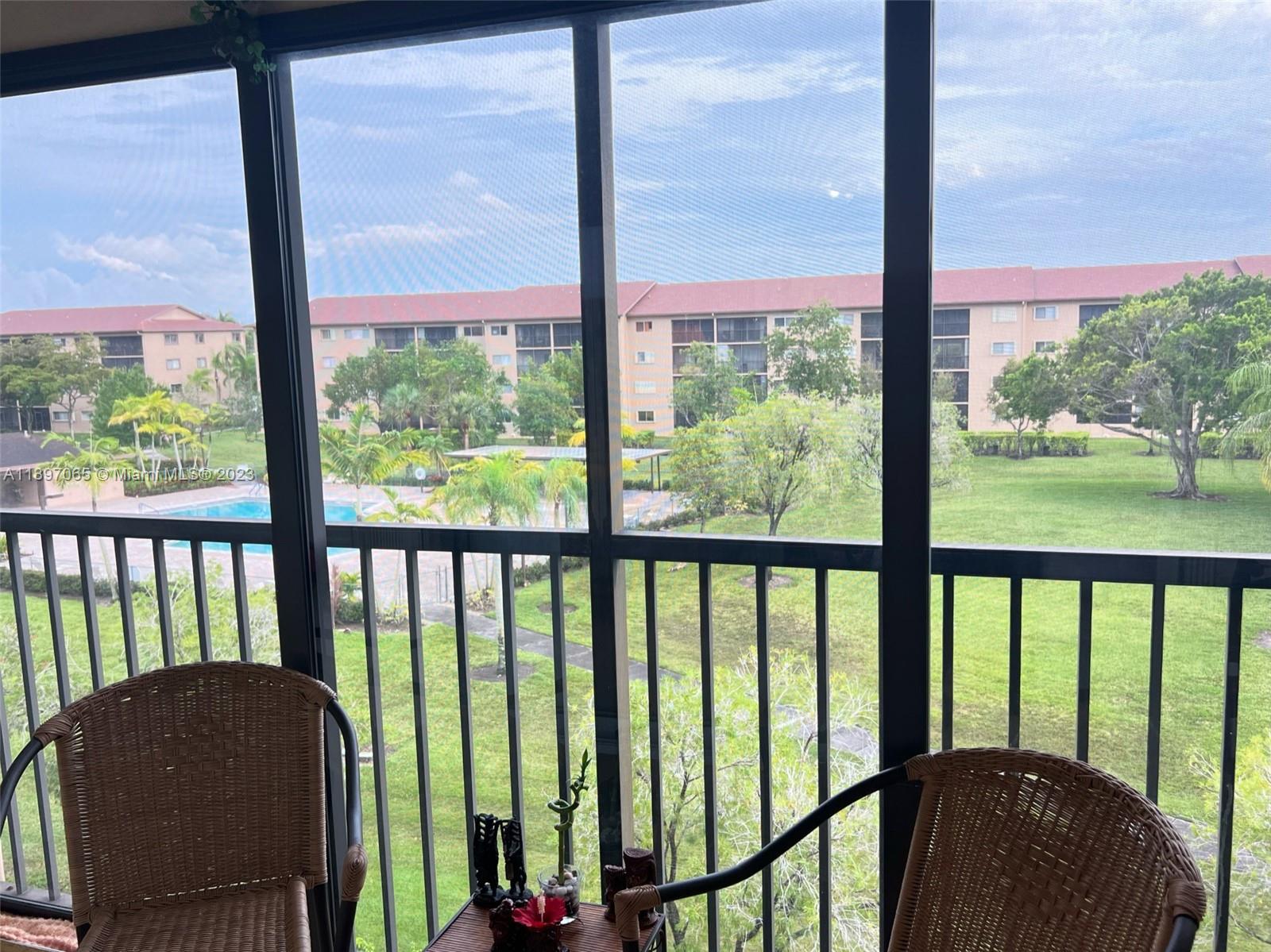 12650 SW 15th St 409F, Pembroke Pines, FL 33027