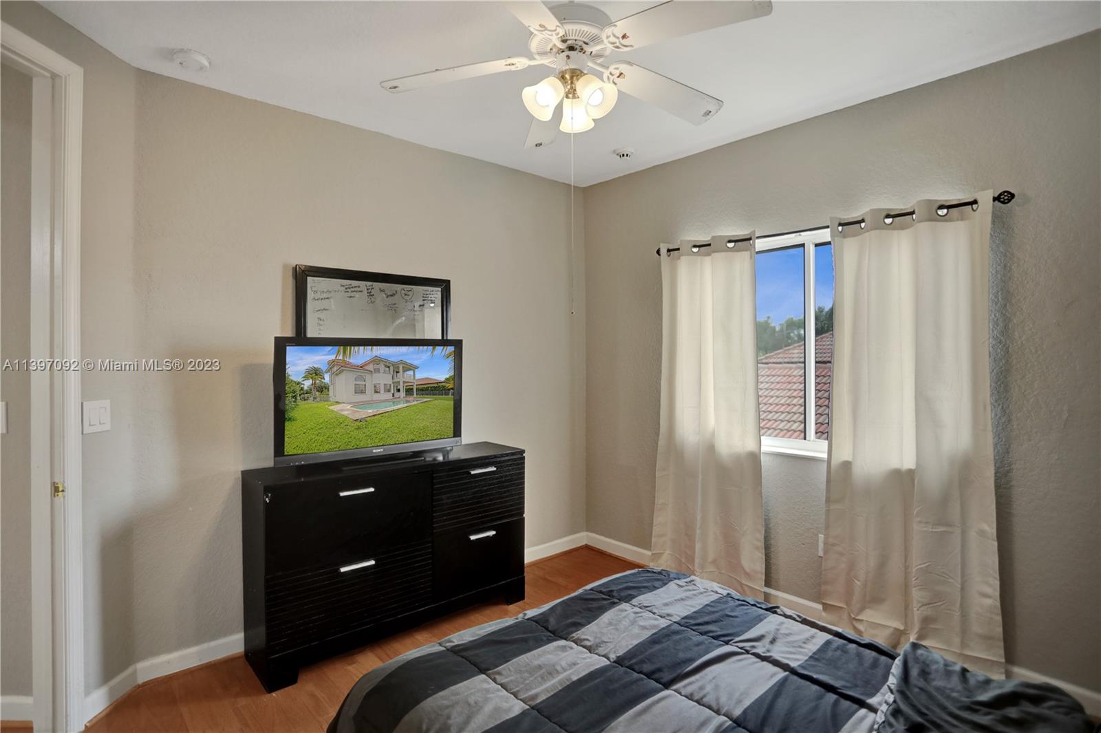 Listing Photo 23