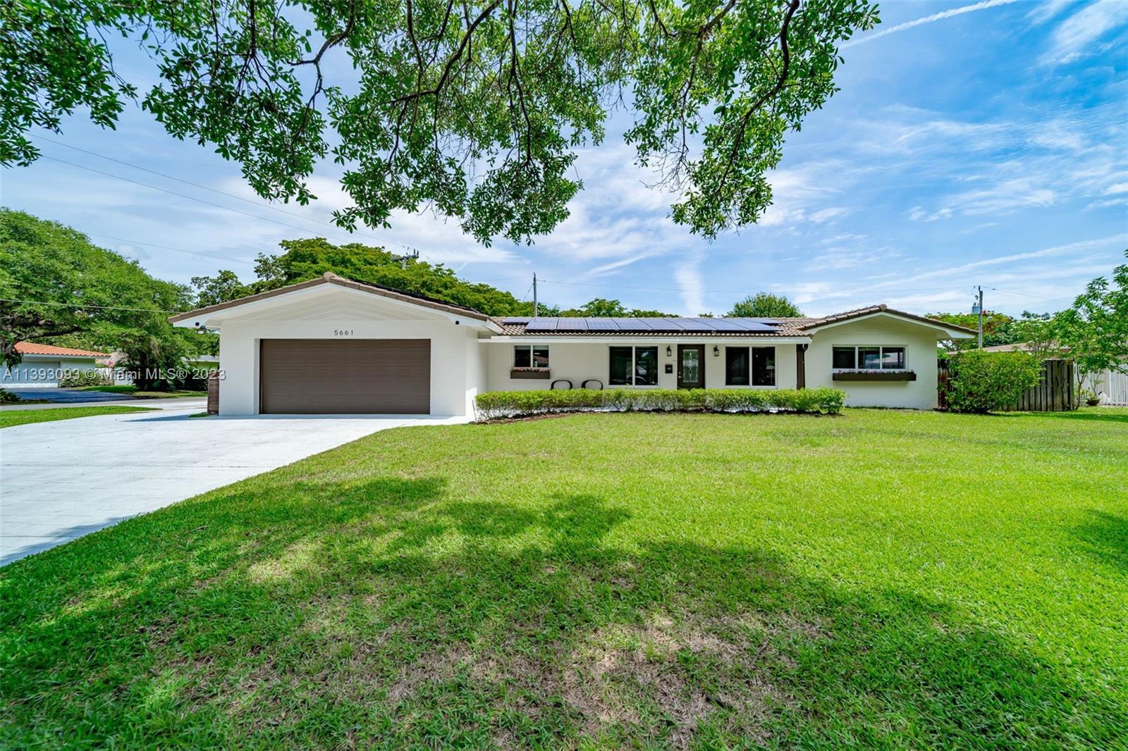 5661 SW 3rd Ct, Plantation, FL 33317
