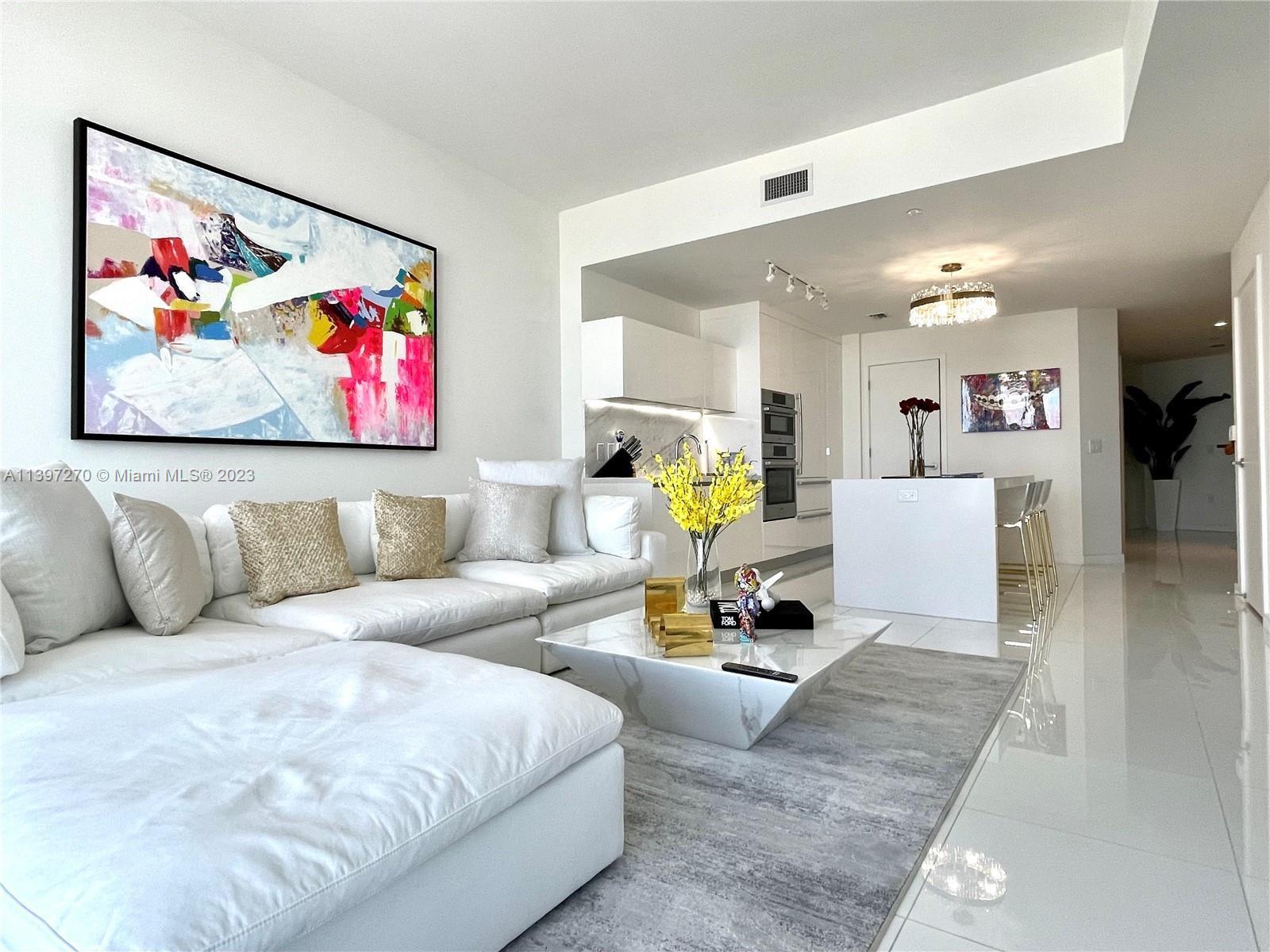 851 NE 1st Ave 2200, Miami, FL 33132