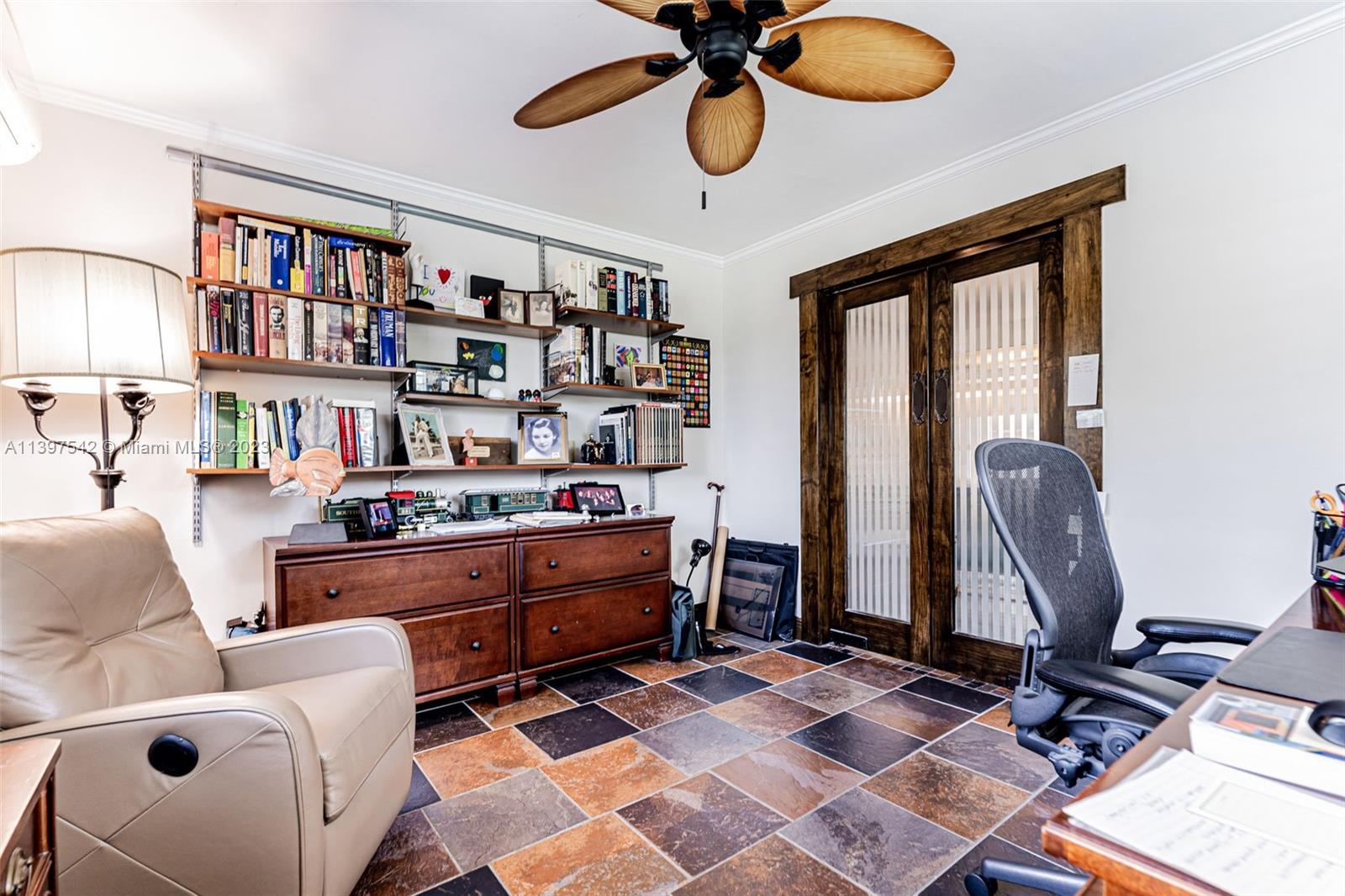 Listing Photo 9