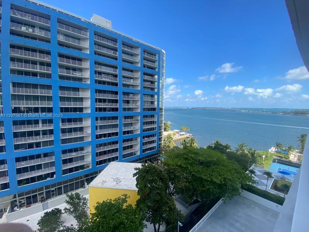 FRESHLY PAINTED WHITE WALLS. NEW SAMSUNG WASHER/DRYER, NEST THIRD GENERATION THERMOSTAT, NEW MODERN CURTAINS! ENTER THIS FABULOUS 1BR/1BA UNIT OFFERING THE BEST BAY & CITY VIEWS, WOOD FLOORING, FLOOR-TO-CEILING WINDOWS, ITALIAN CABINETRY, GRANITE COUNTERTOPS & STAINLESS STEEL APPLIANCES, WALK-IN CLOSET AND LARGE BALCONY. 5* AMENITIES INCLUDE: FITNESS CENTER OVERLOOKING THE BAY, TENNIS COURT, BAYFRONT POOL, MARINA, BBQ AREA, CHILDREN’S PLAYGROUND, GOD WALK, CAFETERIA, 24/7 CONCIERGE, VALET PARKING.