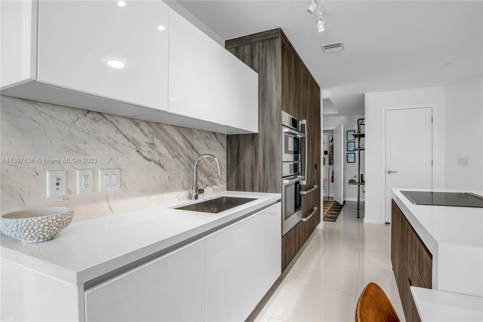851 NE 1st Ave 2508