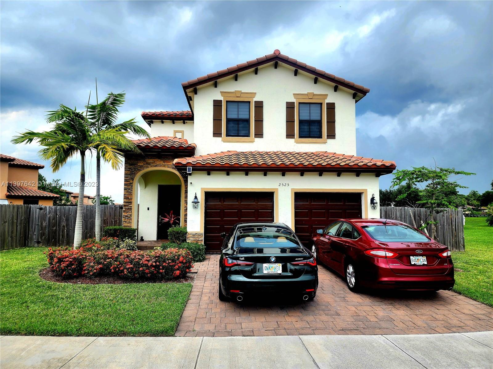 2525 NE 2nd Dr, Homestead, FL 33033