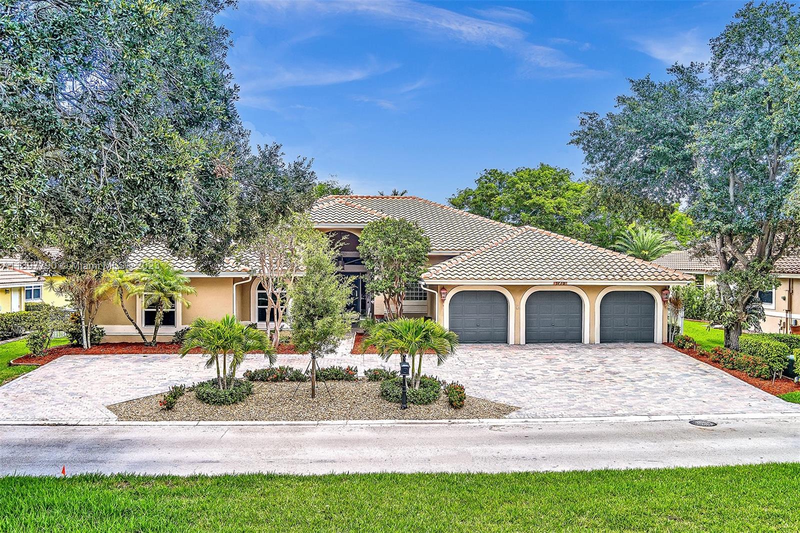 1775 W Eagle Trace Blvd W, Coral Springs, Florida image 1