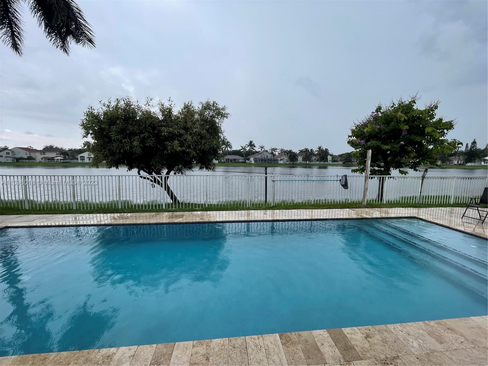 3272 SW 51st  For Sale A11398018, FL