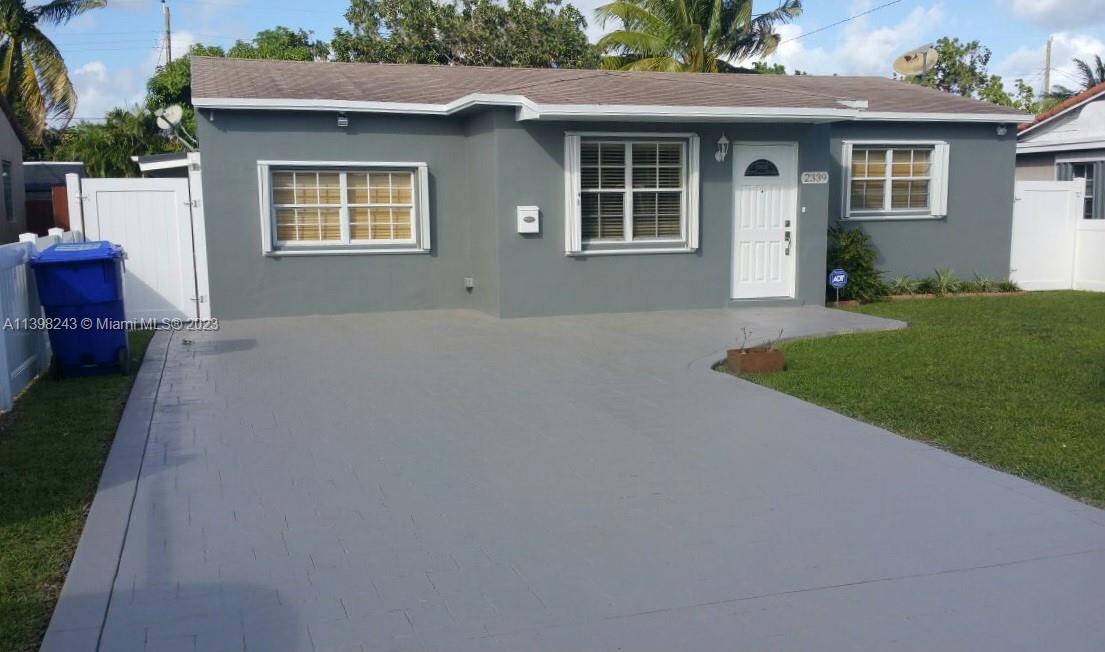 2339  Coolidge St  For Sale A11398243, FL