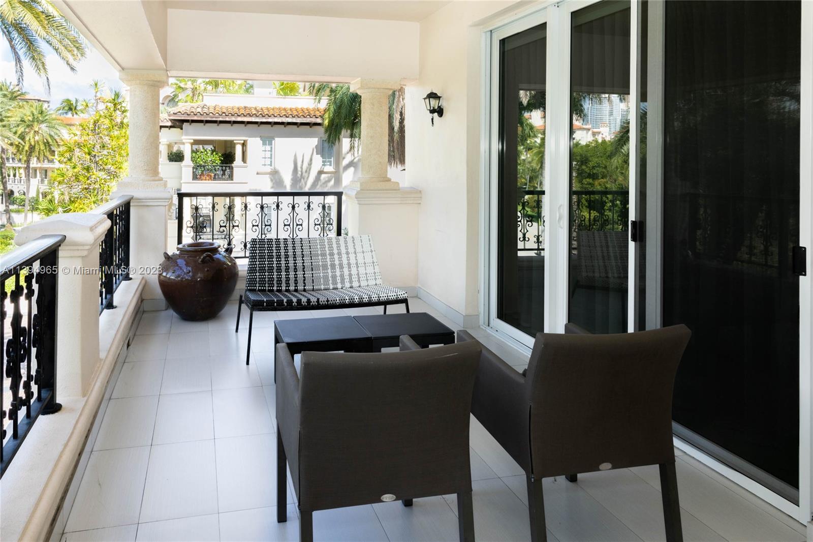 Photo 10 of Seaside Condo Apt 19137 in Miami Beach - MLS A11394965