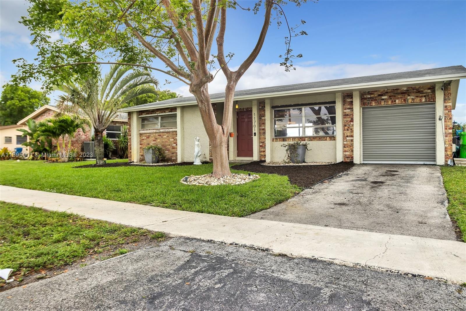 11701 NW 31st Pl, Sunrise, FL 33323