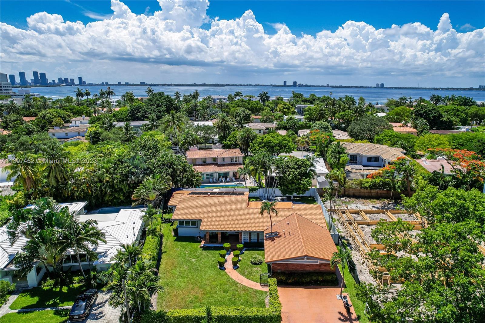 4340 N Michigan Ave  For Sale A11397462, FL