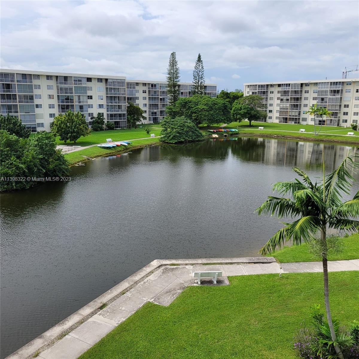 2859 Leonard Dr G414, Aventura, FL 33160