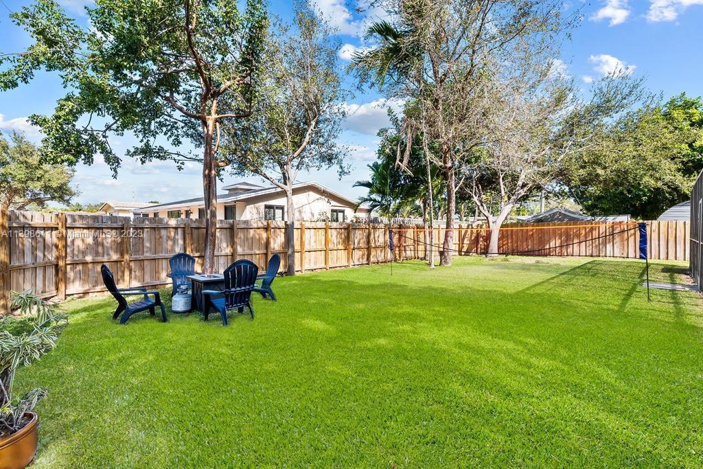 Photo 2 of   in Hollywood - MLS A11398611