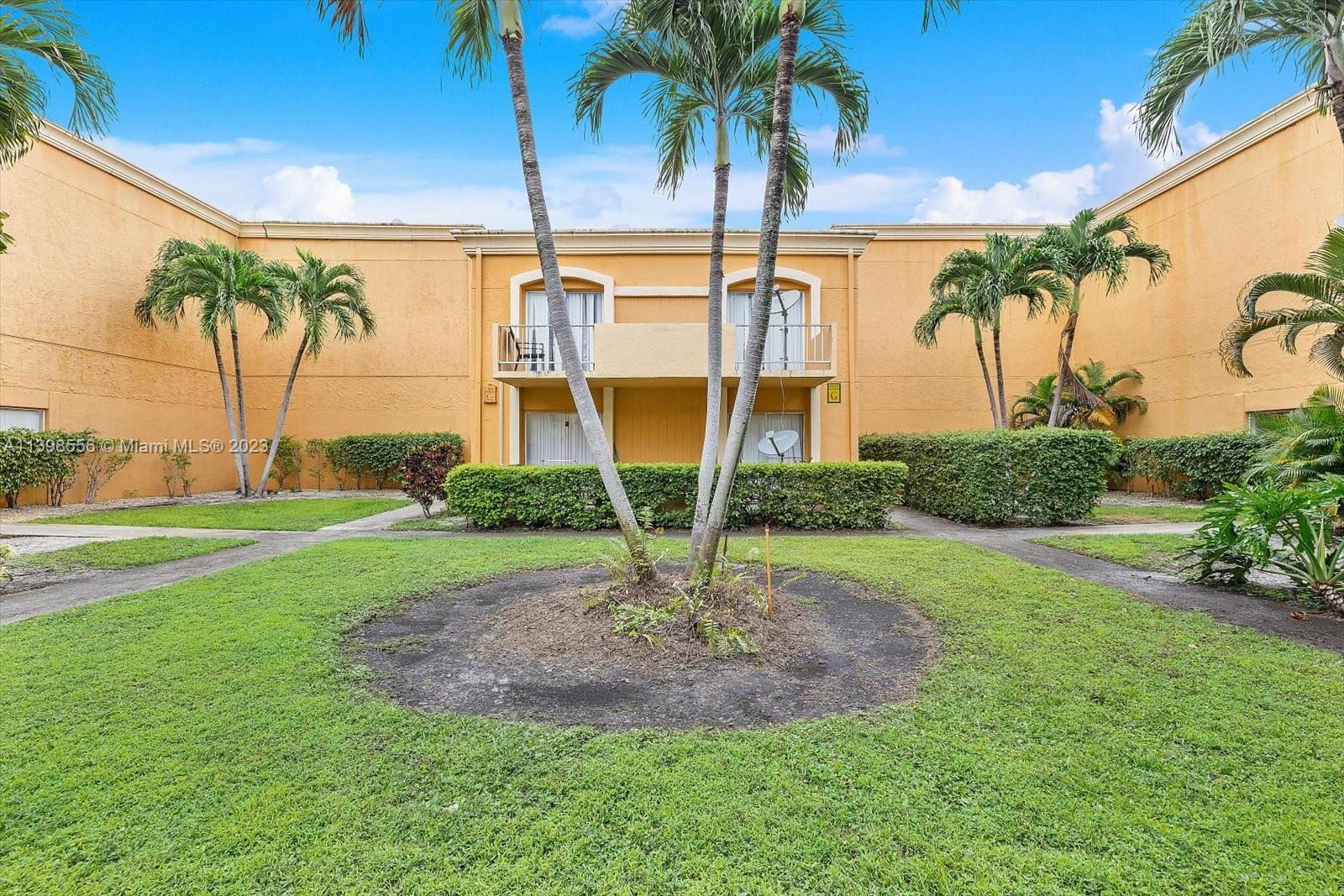 18111 NW 68th Ave H103, Hialeah, FL 33015