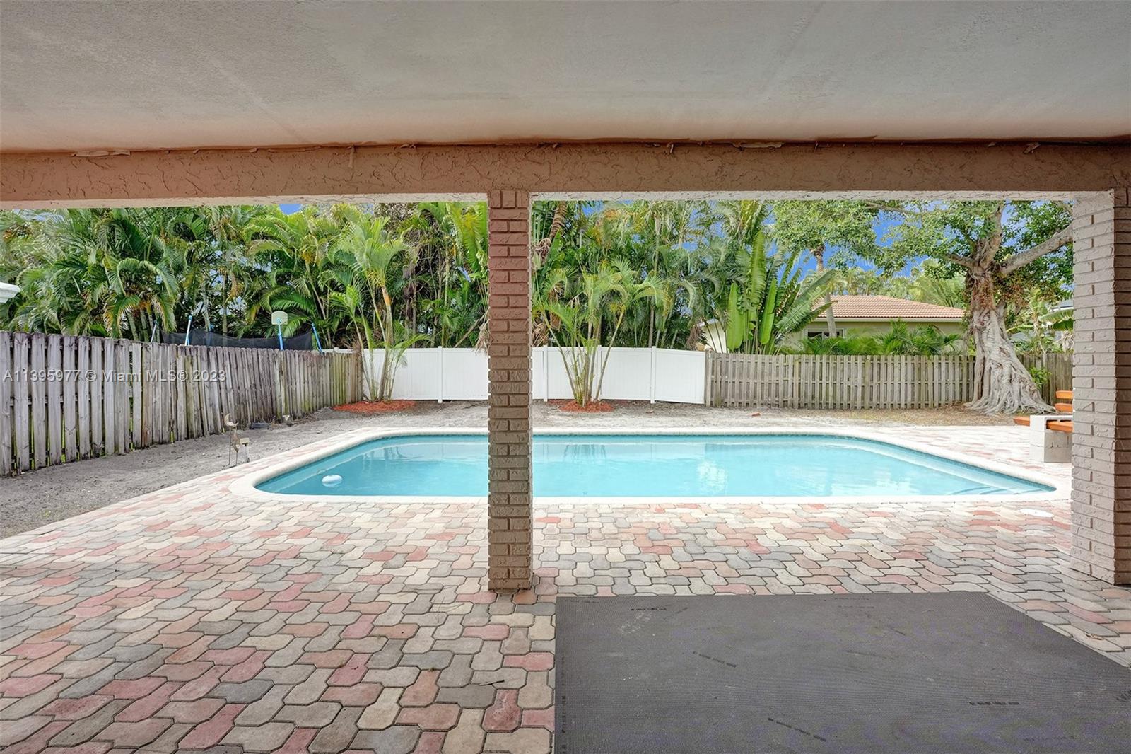 1398 SW 17th St, Boca Raton, FL 33486