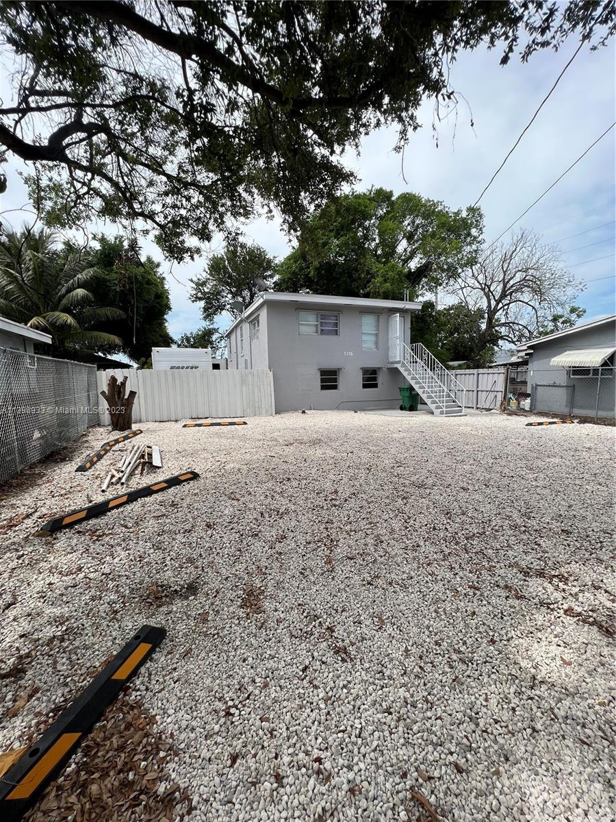 3376 NW 49th St, Miami, FL 33142