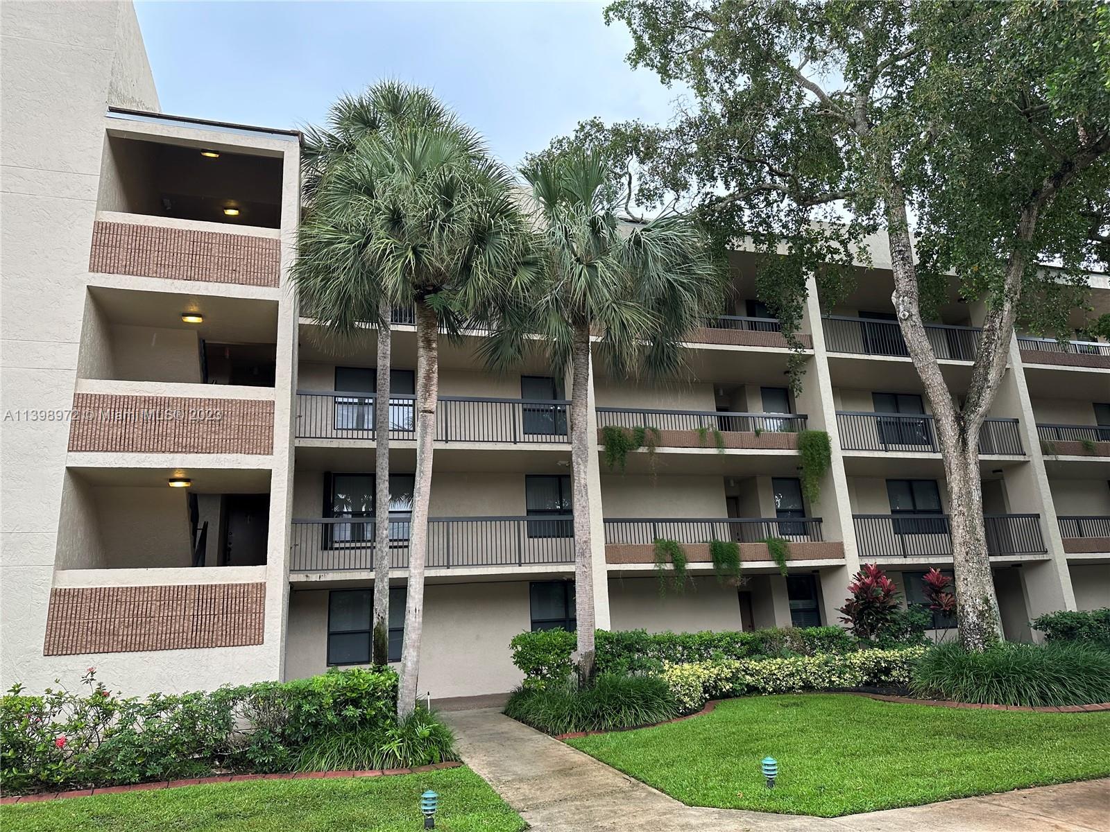 100 NW 76th Ave 202-2, Plantation, FL 33324