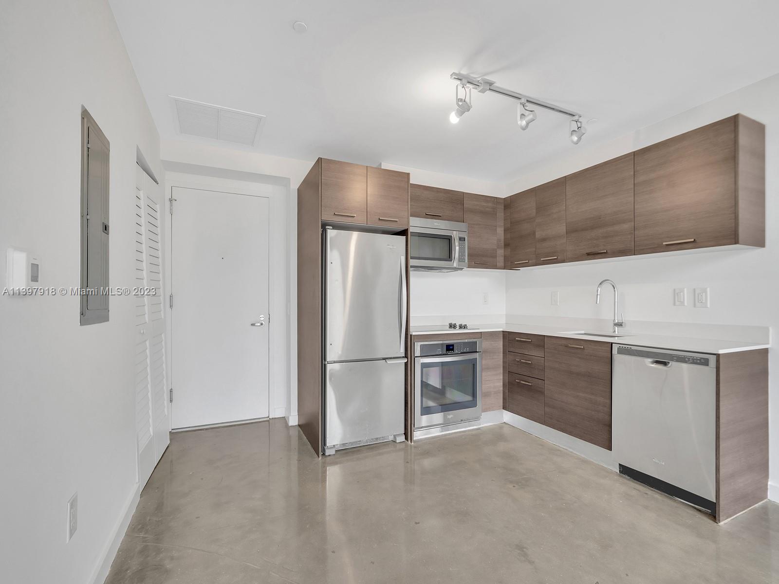 151 SE 1st St 1607, Miami, Florida 33131, 1 Bedroom Bedrooms, ,1 BathroomBathrooms,Residentiallease,For Rent,151 SE 1st St 1607,A11397918
