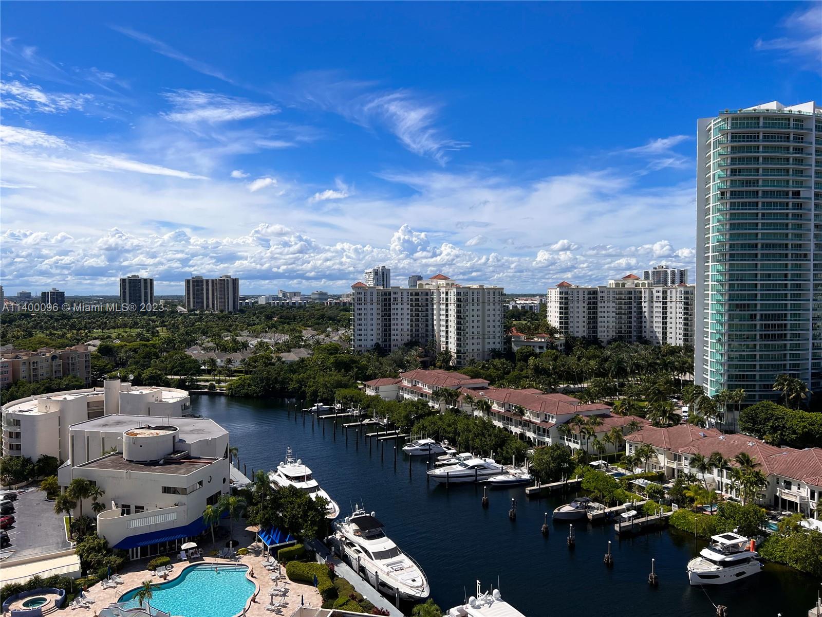 19707  Turnberry Way #17A For Sale A11400096, FL