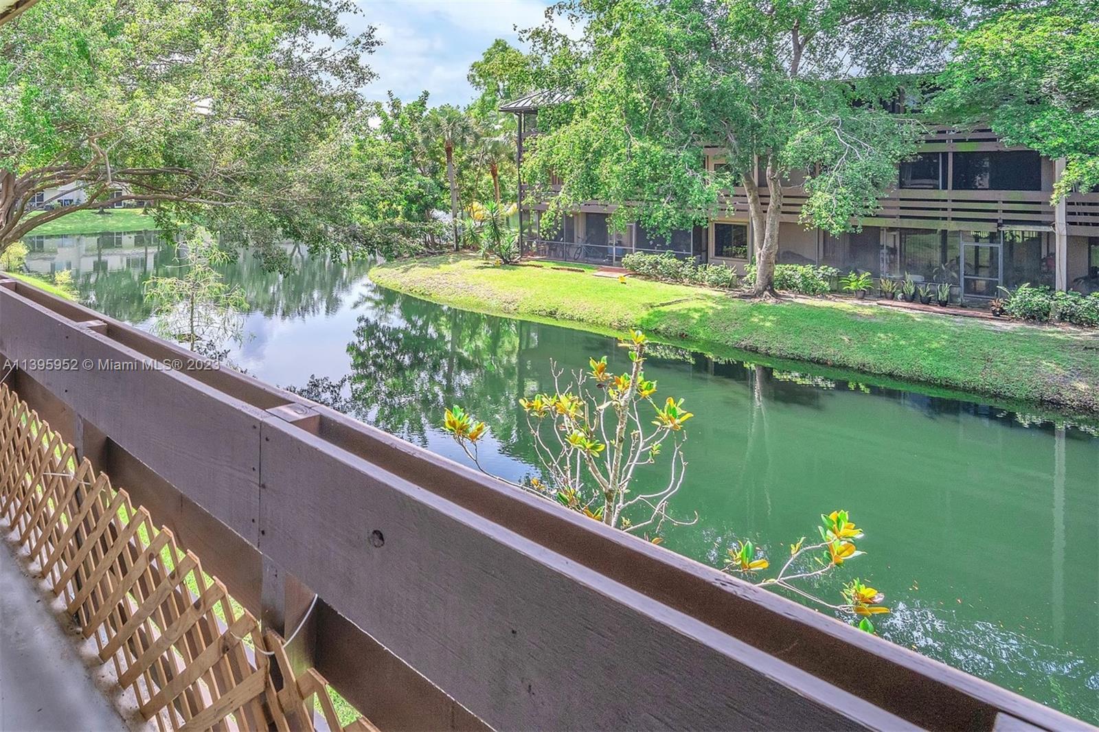 120 SW 96th Ter 202, Plantation, FL 33324