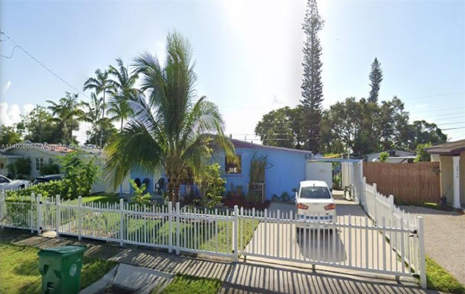 3900 SW 59th Ter, Davie, FL 33314