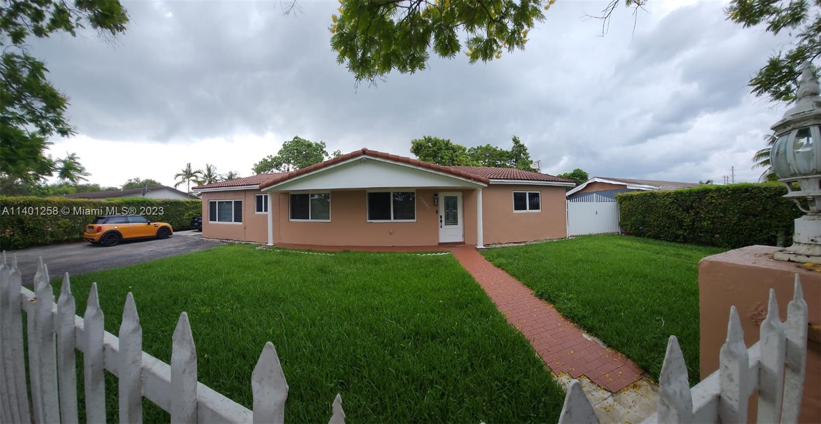 Listing Photo 9