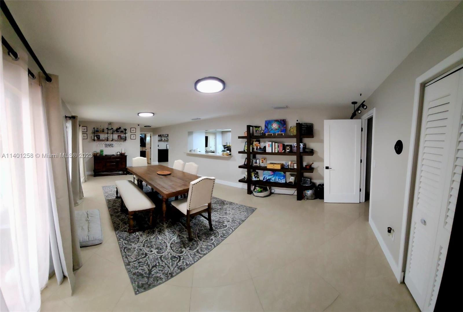 Listing Photo 10