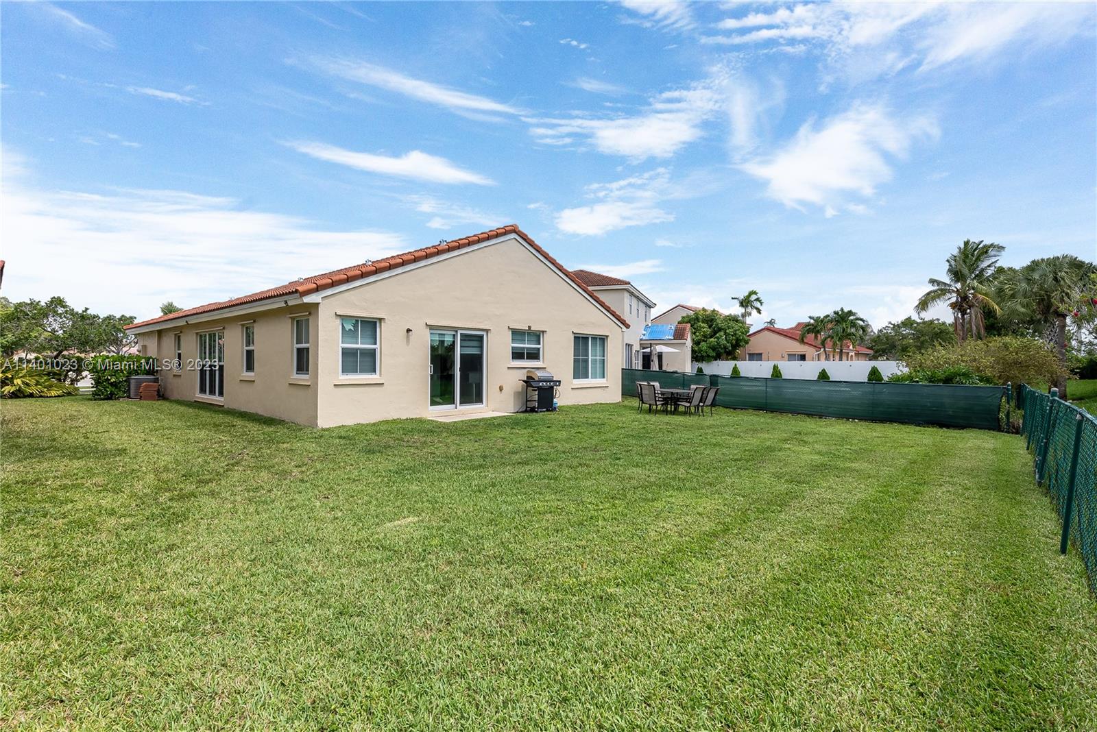 Listing Photo 14