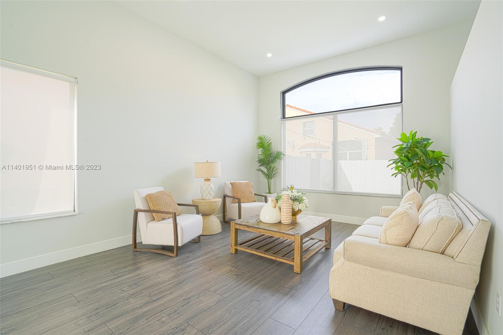 Listing Photo 14