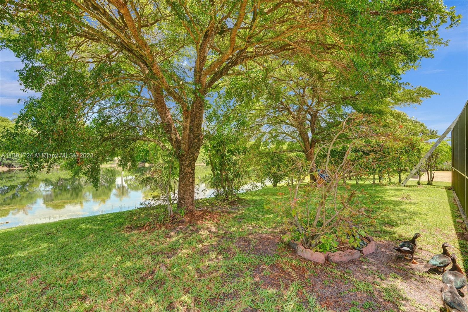 Listing Photo 20
