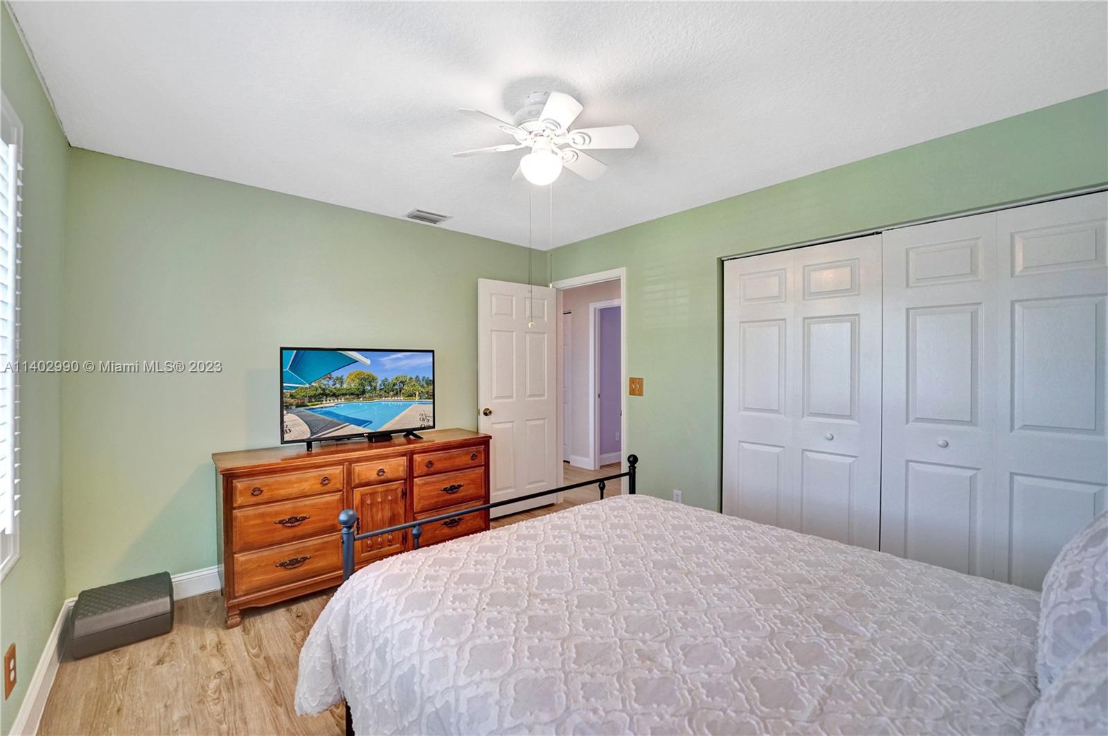 Listing Photo 54