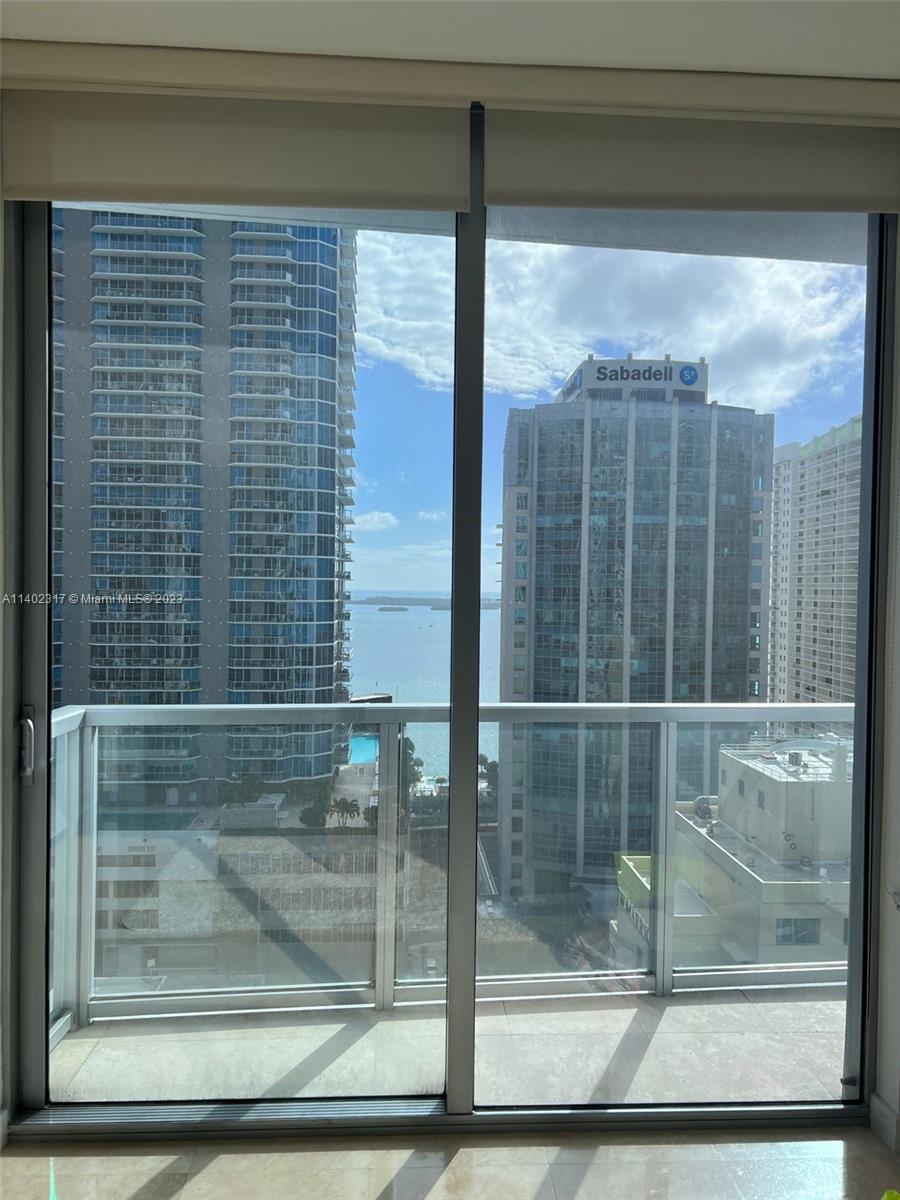 Beautiful waterfront and city views 2be/2bath on the 27th floor with balcony and parking in the heart of Brickell. With or without furniture. 1060 Brickell Condo is a luxury building that has doorman 24hrs, pool, jacuzzi, gym, Lounge, Conference Center, massage room, smoking room and other amenities. It is steps away from Mary Brickell Village and Brickell City Center. You can rent an additional parking spot for $220 monthly (valet only). No pets. Easy to show. .