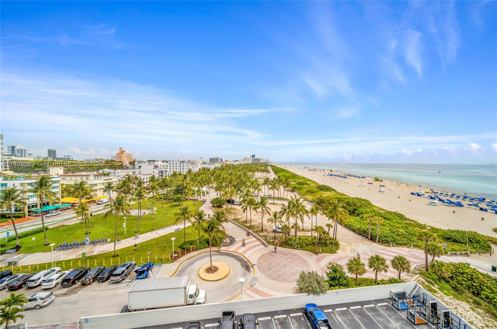 Photo 2 of Royal Atlantic Condo Apt 918 in Miami Beach - MLS A11404069
