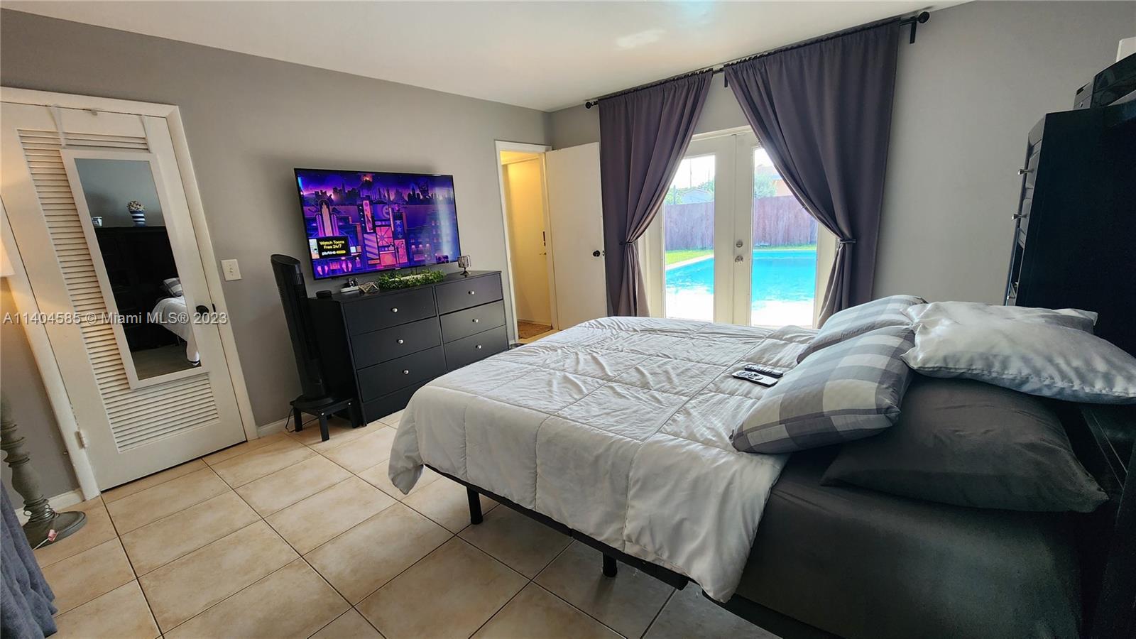 Listing Photo 11