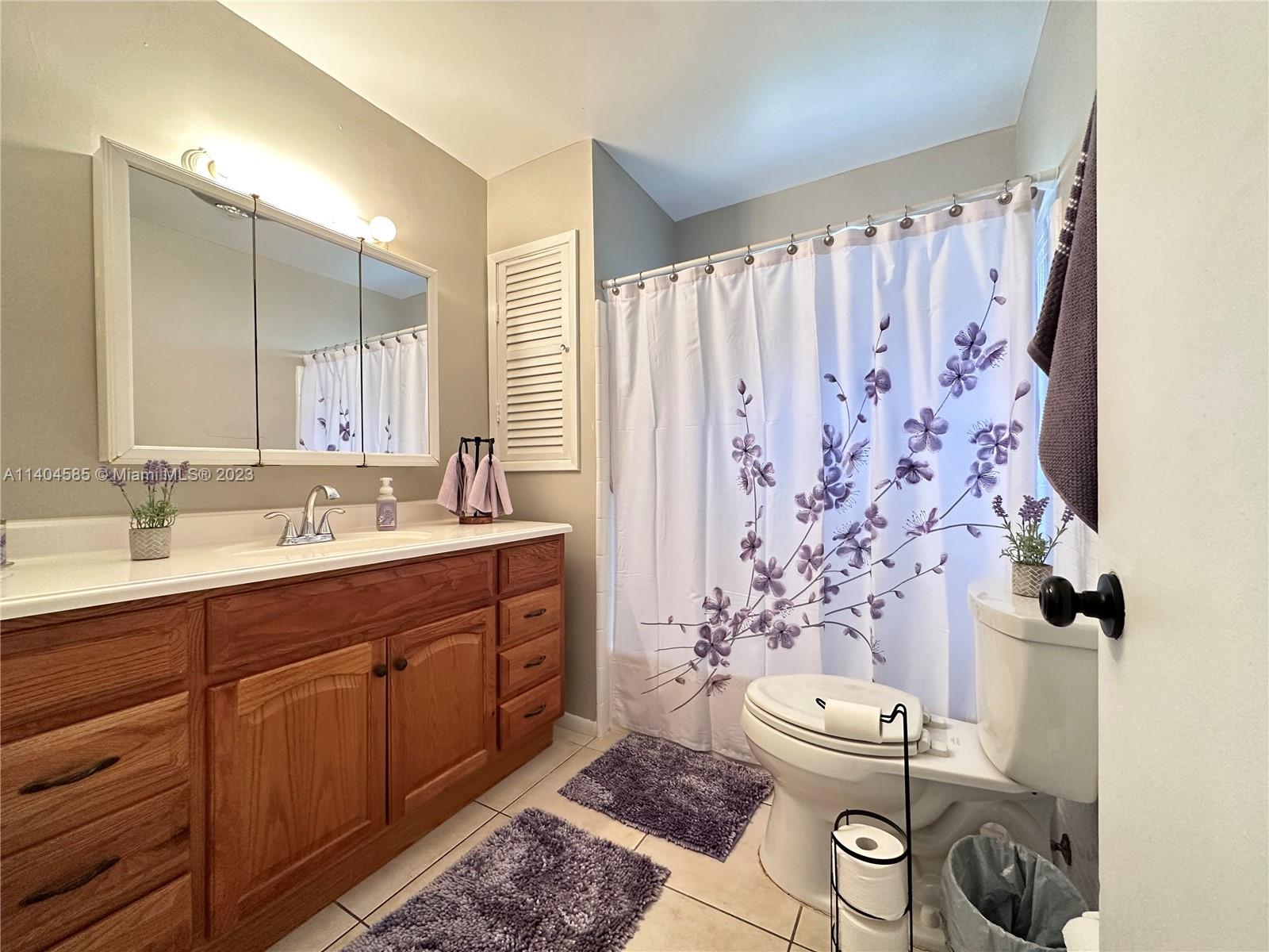 Listing Photo 12