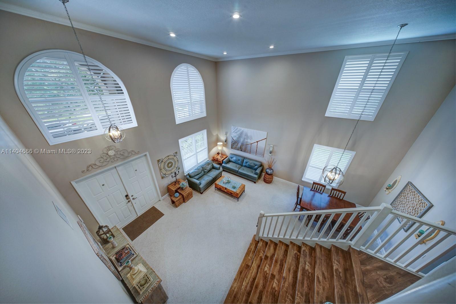 Listing Photo 8