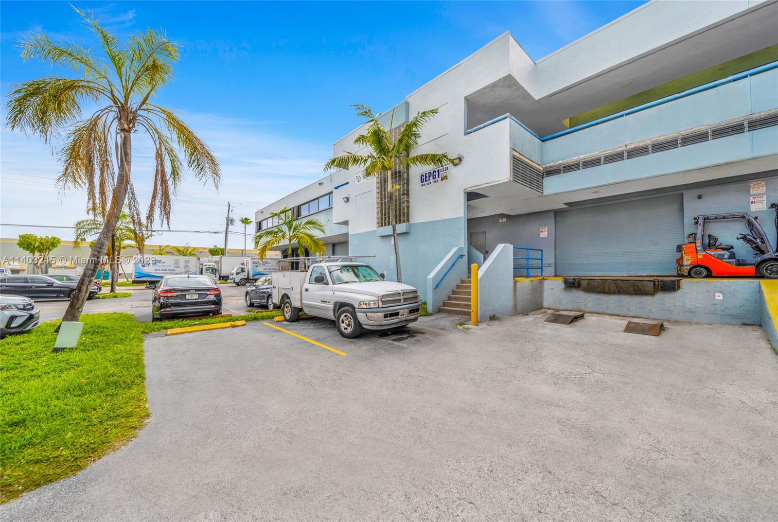 8181 NW 67th St 2, Miami, FL 33166