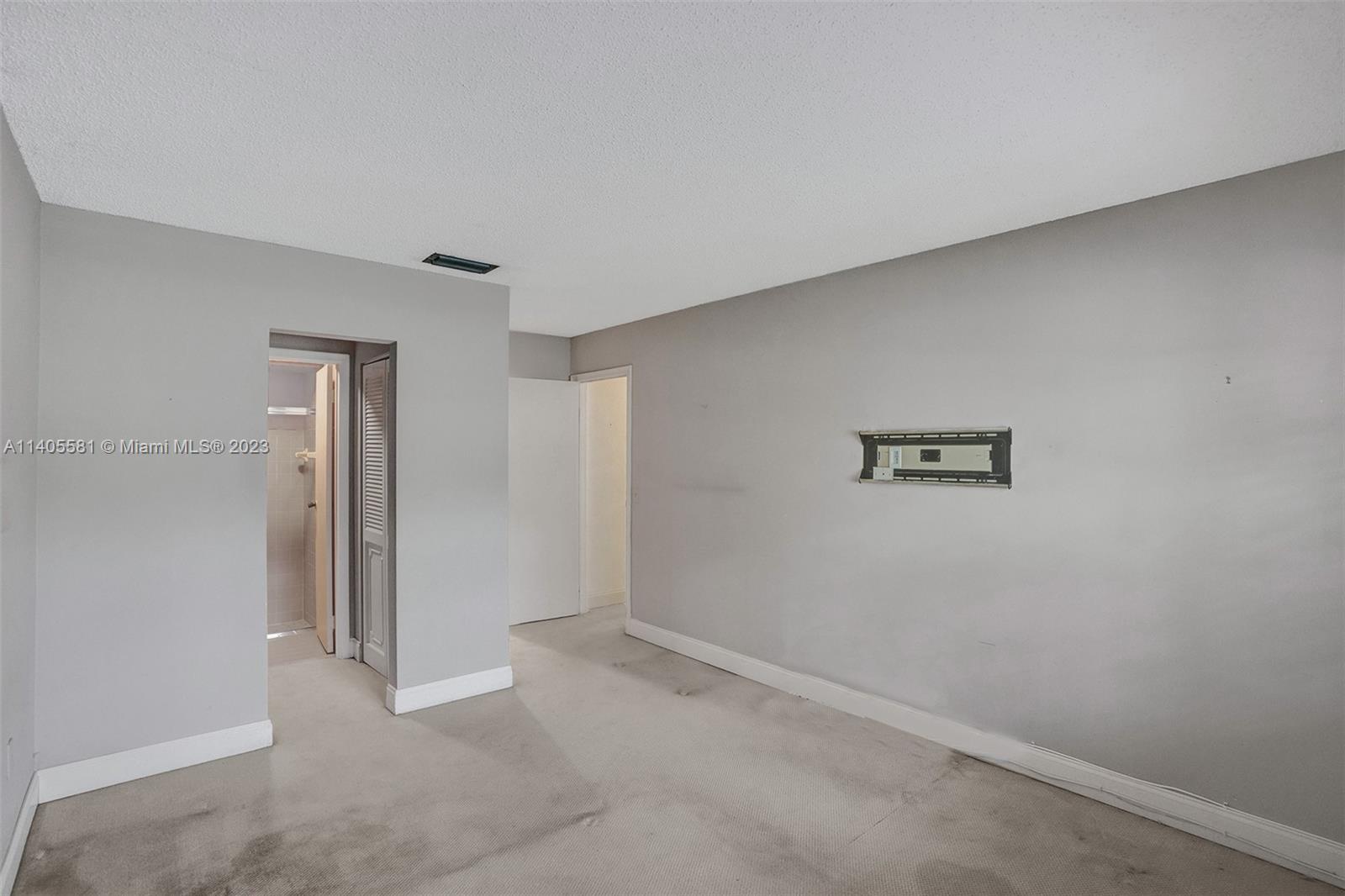Listing Photo 22