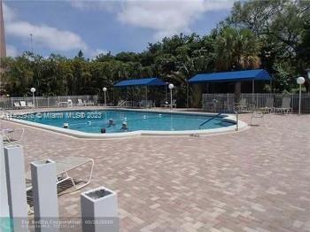 4400  Hillcrest Dr #215B For Sale A11405976, FL