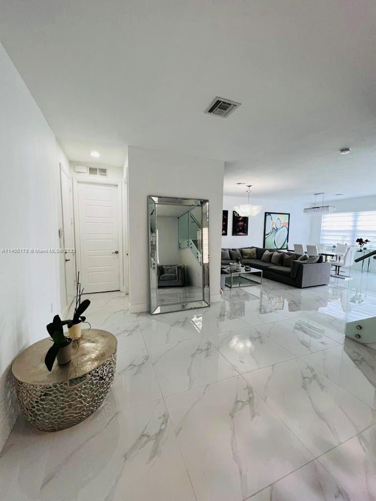 Listing Photo 34