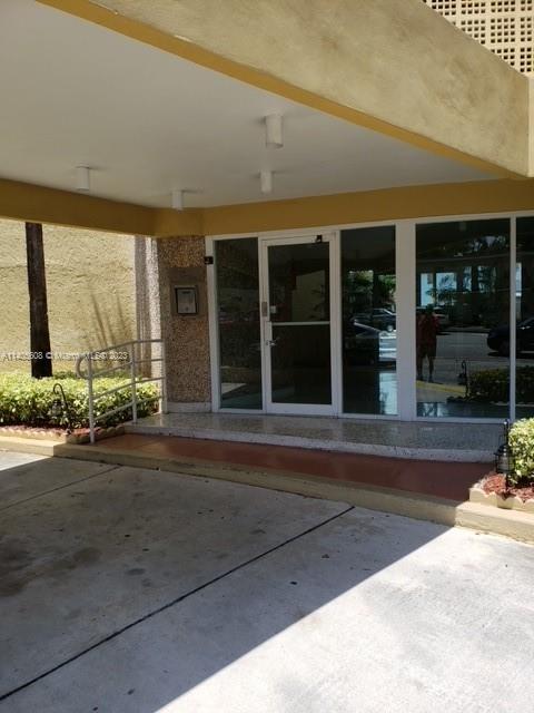 Back on the market. Cash deal only! Owner motivated...
Great Investment Opportunity! Unit leased until June 2024 with excellent tenants paying $ 1,850.00 per month. Also, a great place to live, owner will terminate lease with tenants, if necessary, if you desire to call this home.
Substantially renovated. Unit in a well-maintained building centrally located off of US1 and SW 22 Ave.
