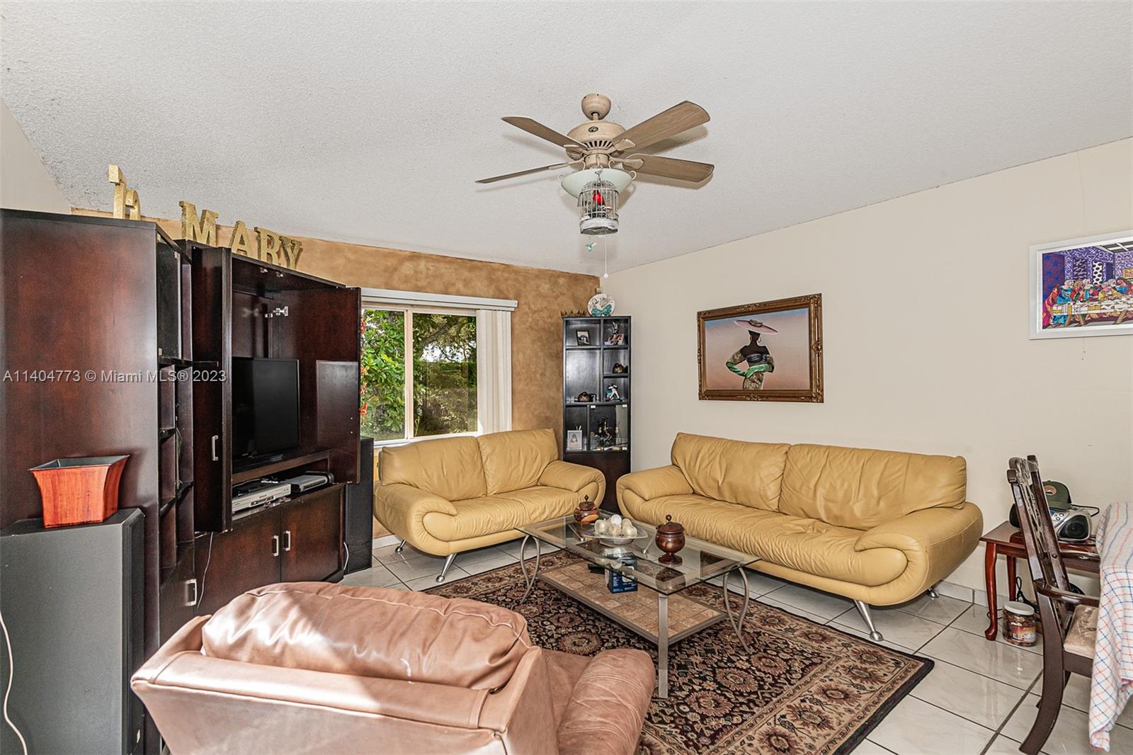 Listing Photo 9