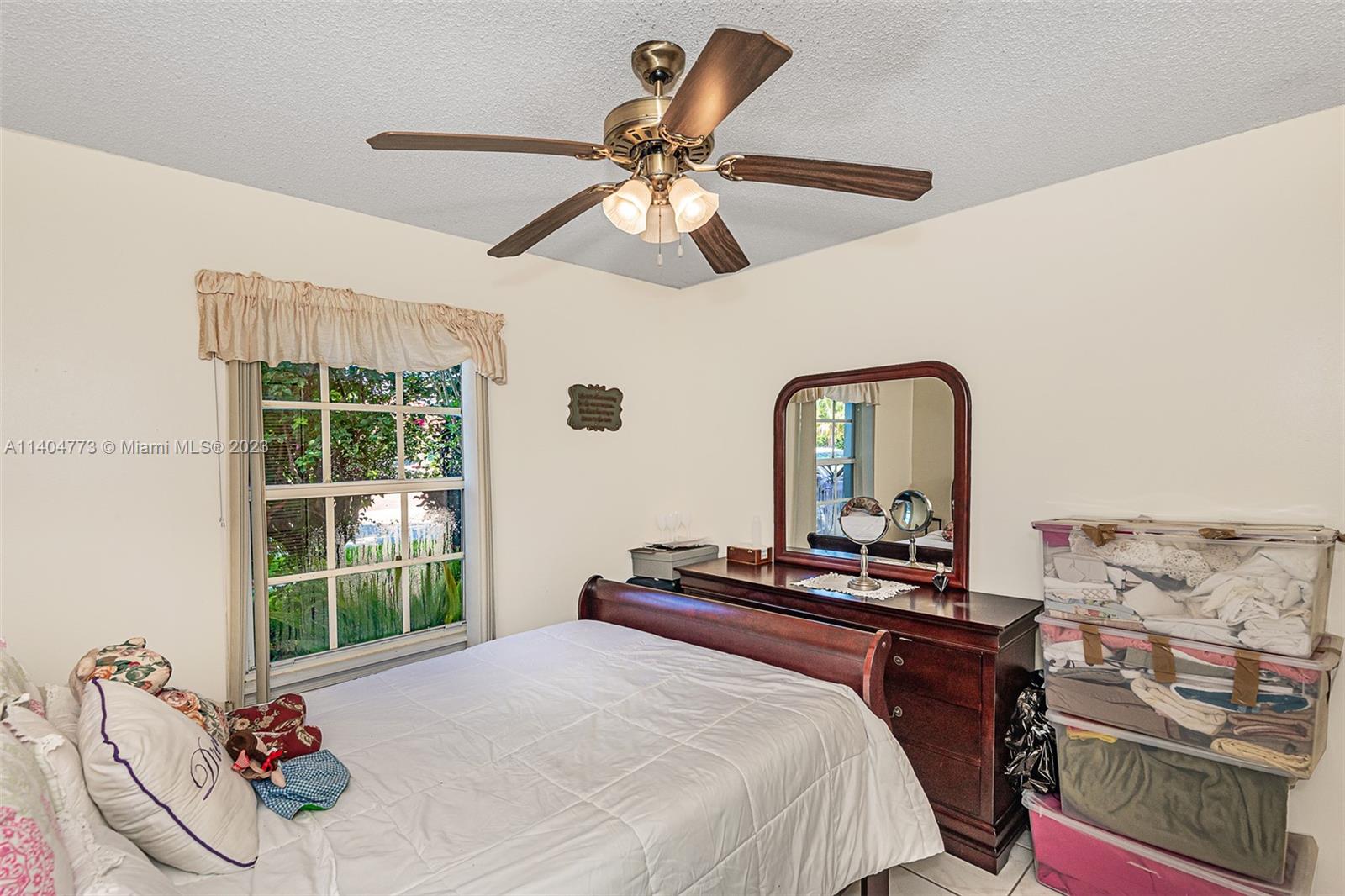 Listing Photo 18