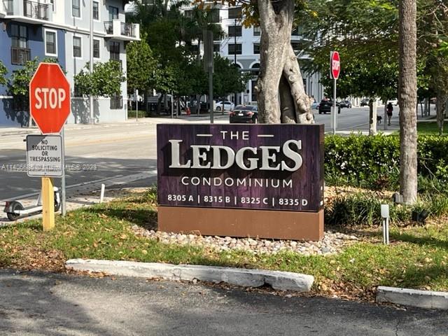 1 of only 2 corner units that is 1263sq feet in the entire 178 units at The Ledges Condo. 5 minute walk to Dadeland mall. Huge split bedroom layout, 2 bedrooms, 2 full baths, plus a DEN. Updated baths, tiled throughout. Huge end to end Balcony with sliding doors access from bedrooms and living room. Sliding hurricane shutters. This Unit Seldom comes on the market. Price negotiable. Call me today. ON LOCKBOX, Easy to show