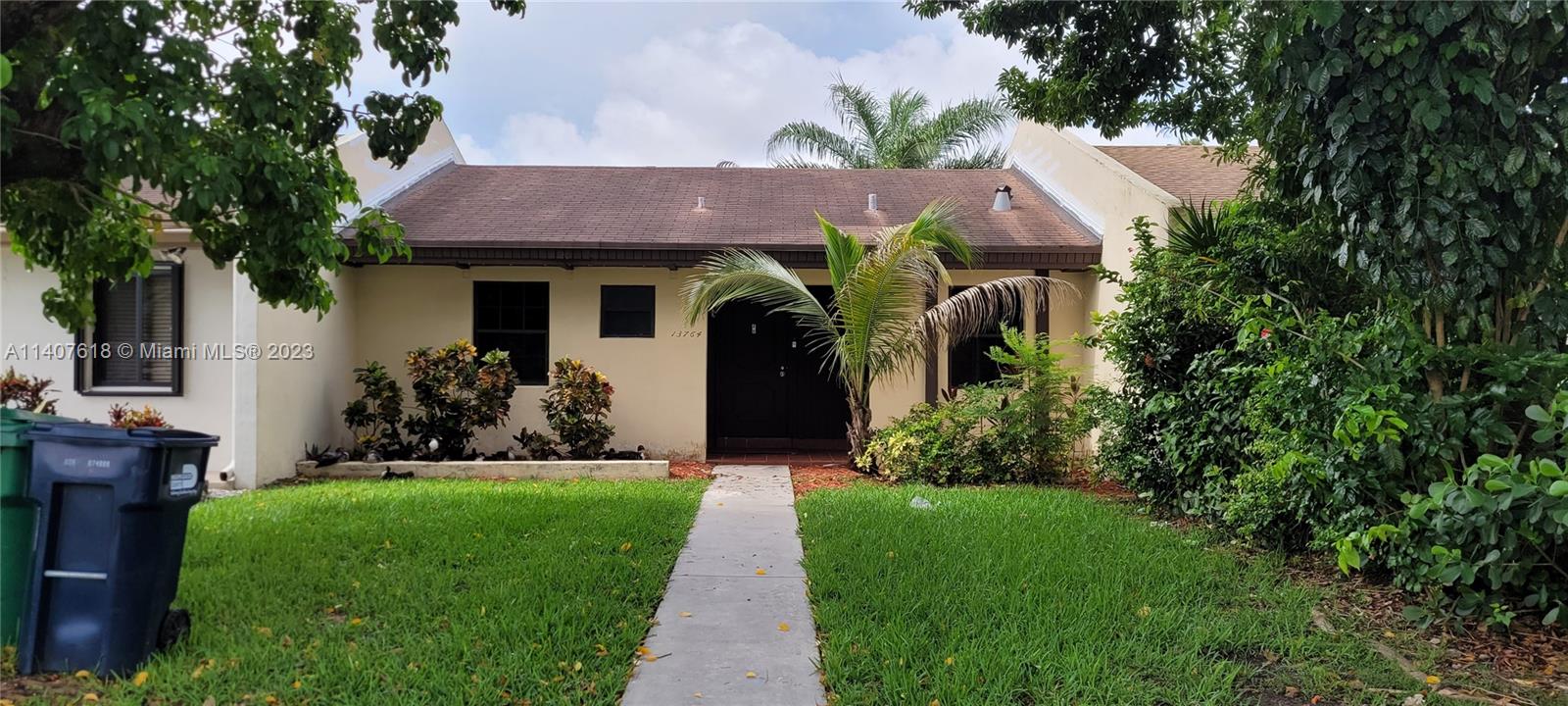 13764 SW 53rd Ter  For Sale A11407618, FL