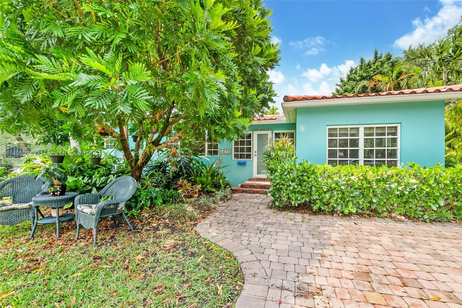 Listing Photo 1